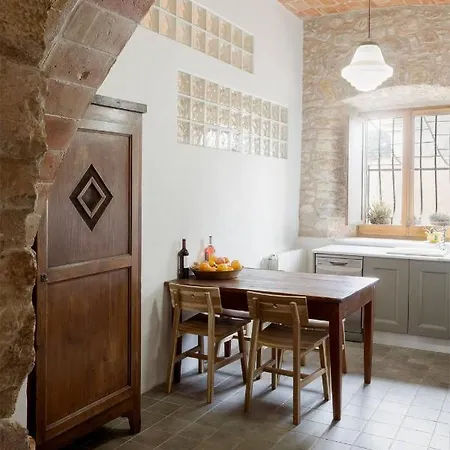 Feliu, Masia Stone House, And Ground-floor Apartment, Sant Daniel-girona アパート *