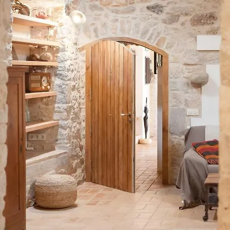 Feliu, Masia Stone House, And Ground-floor Apartment, Sant Daniel-girona Girona