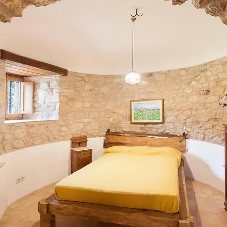 Apartman Feliu, Masia Stone House, And Ground-floor Apartment, Sant Daniel-girona