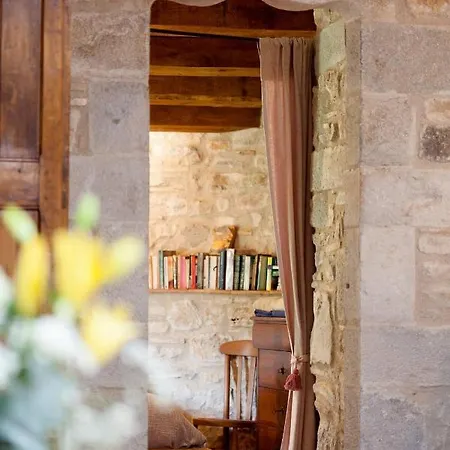 Апартаменты Feliu, Masia Stone House, And Ground-floor Apartment, Sant Daniel-girona