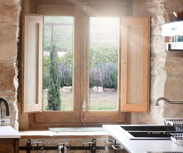 Feliu, Masia Stone House, And Ground-floor Apartment, Sant Daniel-girona *