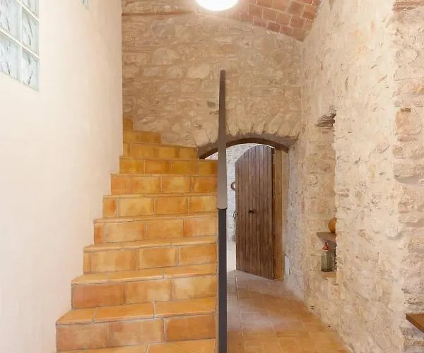 Feliu, Masia Stone House, And Ground-floor Apartment, Sant Daniel-girona Girona