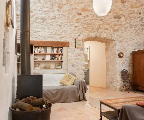 Feliu, Masia Stone House, And Ground-floor Apartment, Sant Daniel-girona *